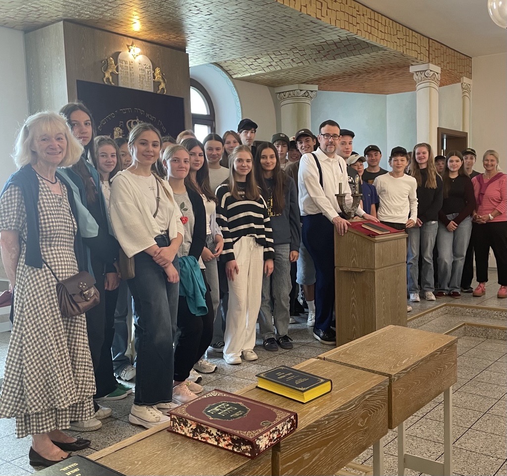 Besuch_der_Amberger_Synagoge_2025.jpg
