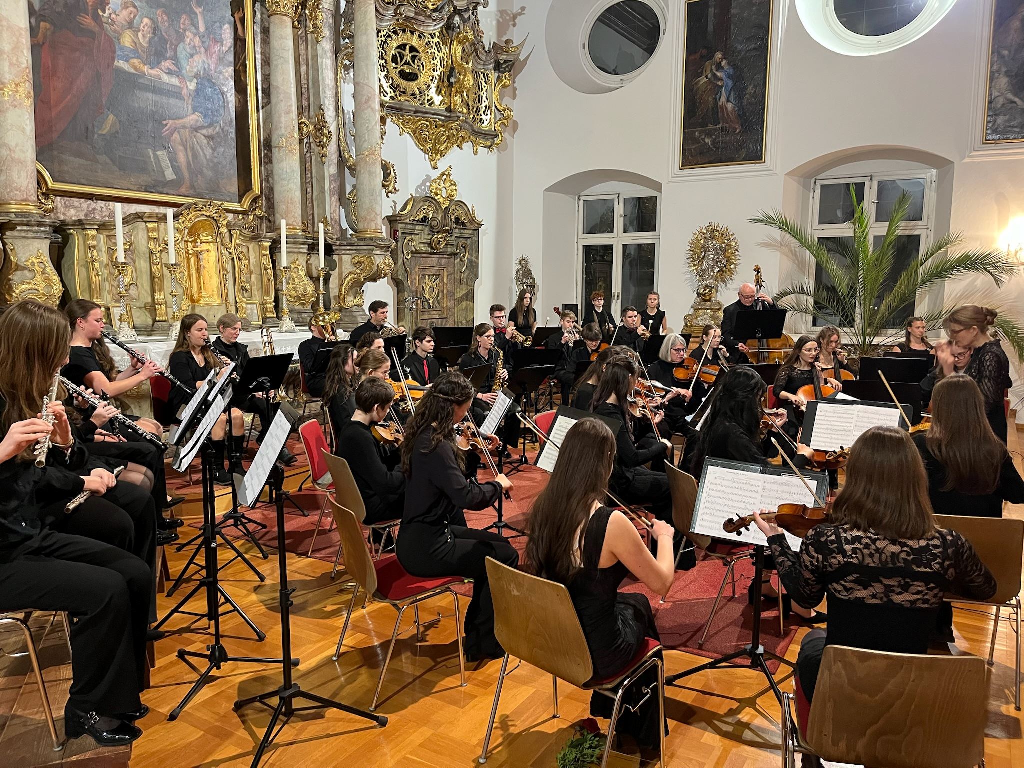 Weihnachtskonzert_2025_Orchester.jpg